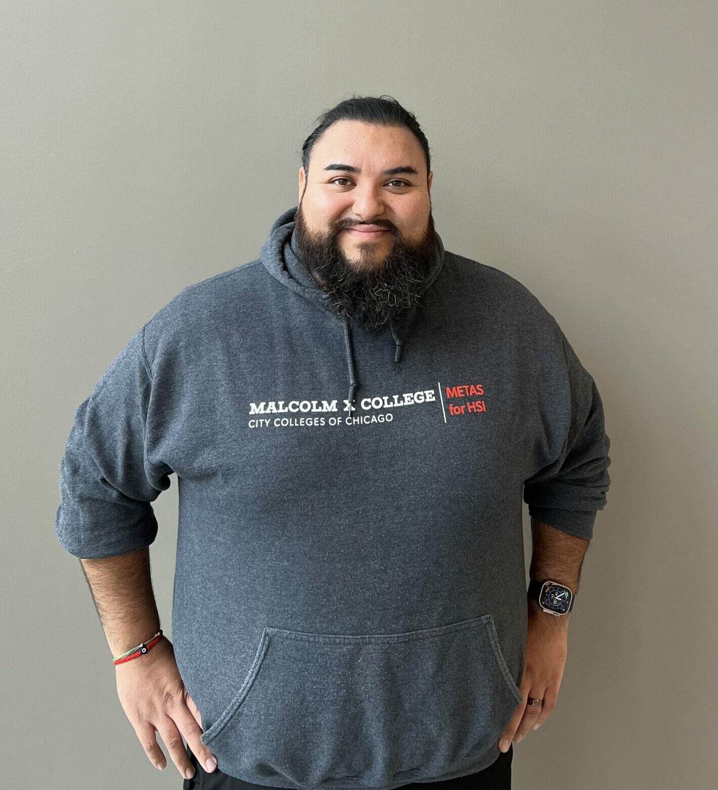 Staff Perspective: Advisor Jose Torres Supports Latinx STEM Students on Their Way to Graduation
